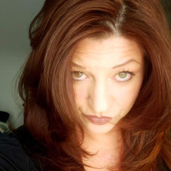 Meet your Posher, Missy - Picture 2 of 2